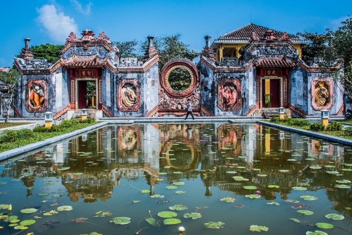 Ba Mu Temple Gate